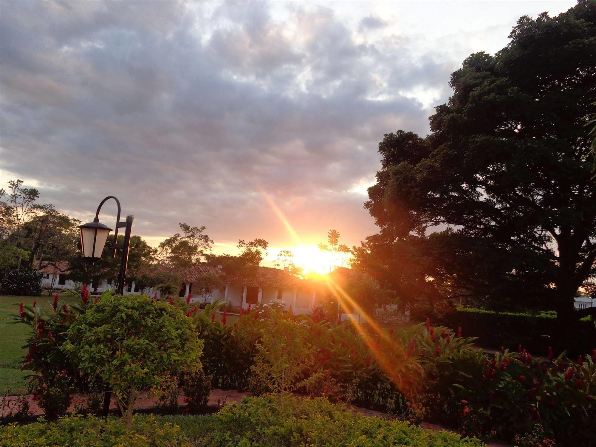 Hotel Campestre Arboretto Βιλιαβισένσιο Εξωτερικό φωτογραφία