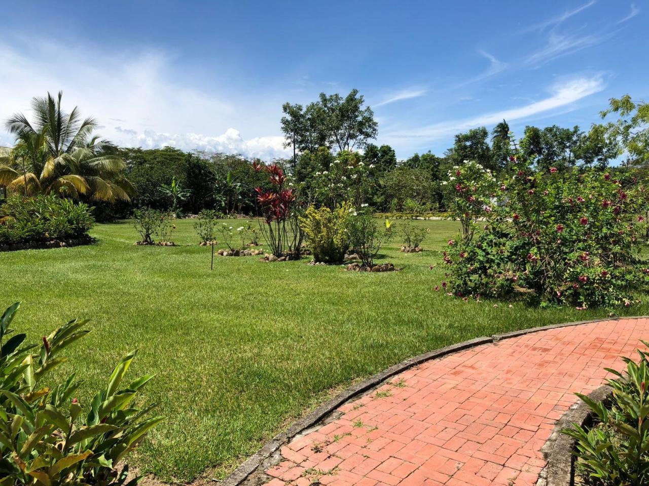 Hotel Campestre Arboretto Βιλιαβισένσιο Εξωτερικό φωτογραφία